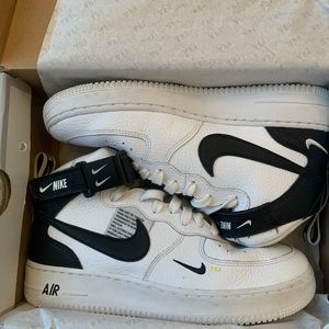 Nike Air Force 1 Mid ‘07 LV8